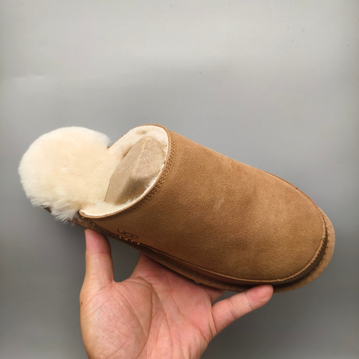 Chestnut Ultra-Light Casual Fuzzy Slippers Men's – In Stock