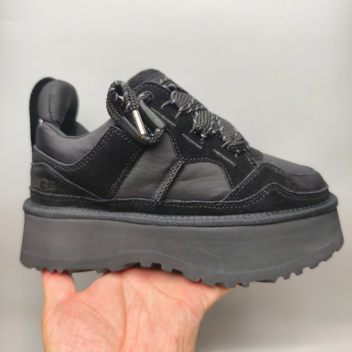Black Chunky Dad Sneakers – Lace-Up Casual Style – In Stock