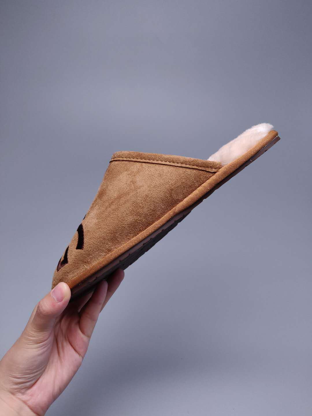 Chestnut G-Style Indoor Slippers – In Stock