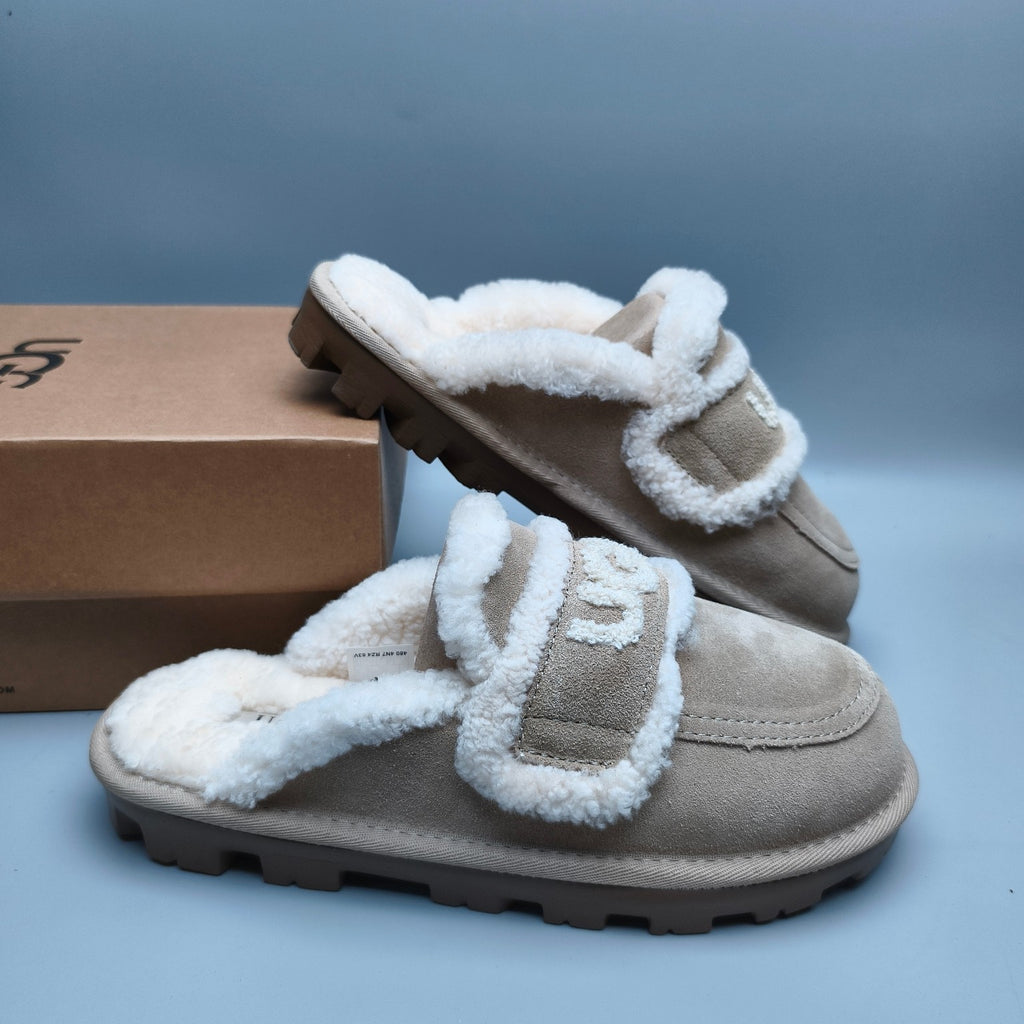Sand Curly Fur Big Logo Casual Slippers – In Stock