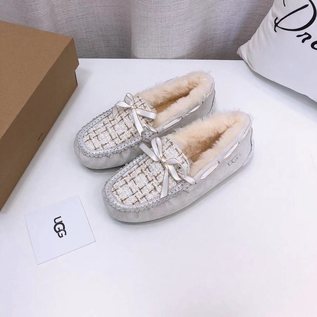 Pearl White Chanel-Style Pebble Loafers – Bold & Sophisticated