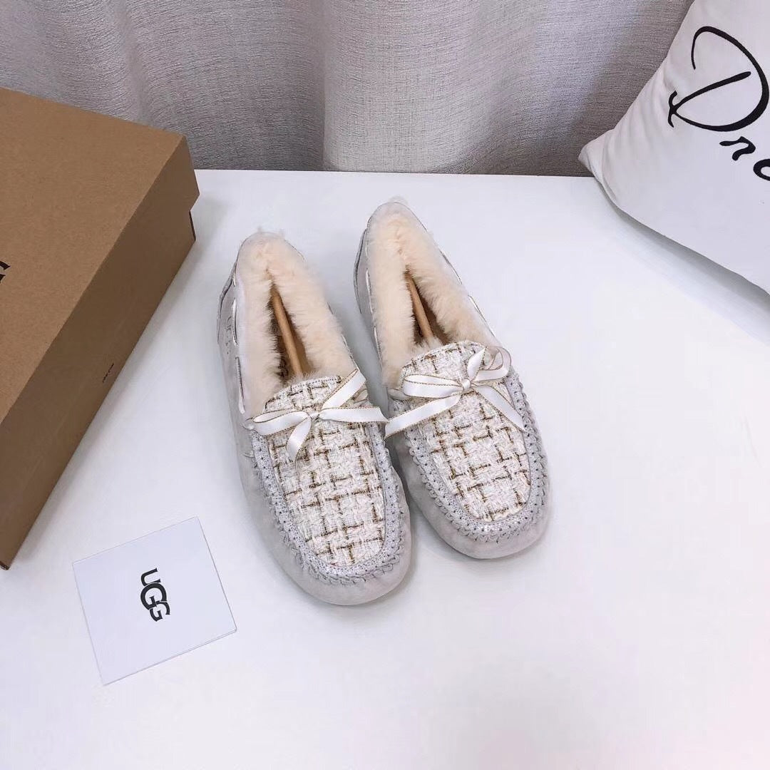Pearl White Chanel-Style Pebble Loafers – Bold & Sophisticated