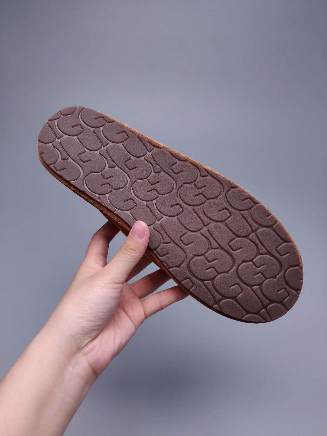 Chestnut G-Style Indoor Slippers – In Stock
