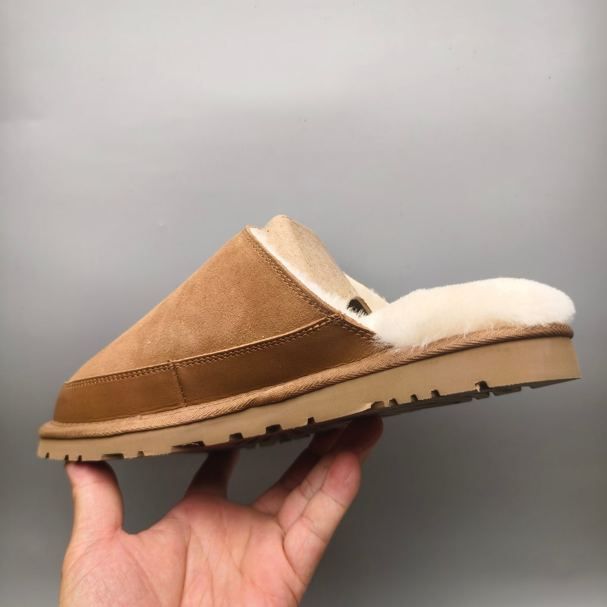 Chestnut Ultra-Light Casual Fuzzy Slippers Men's – In Stock