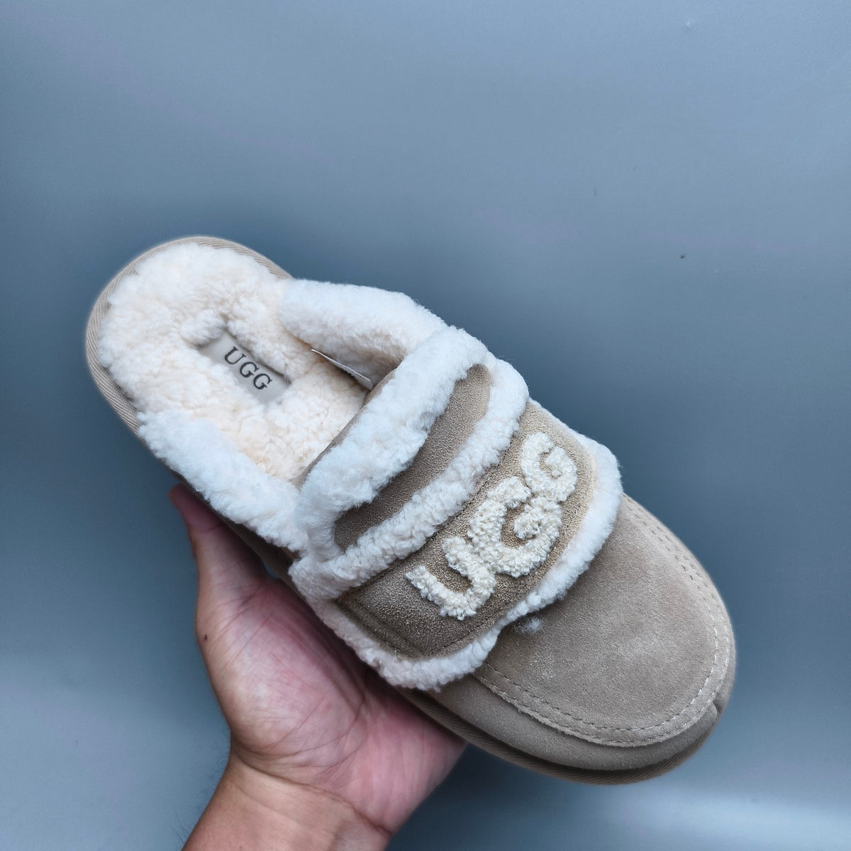 Sand Curly Fur Big Logo Casual Slippers – In Stock