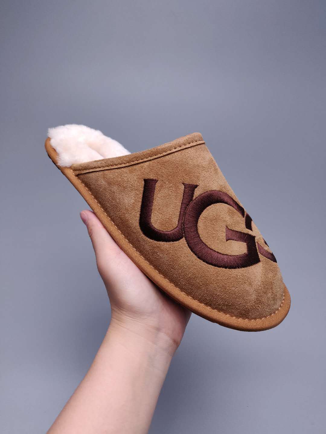 Chestnut G-Style Indoor Slippers – In Stock